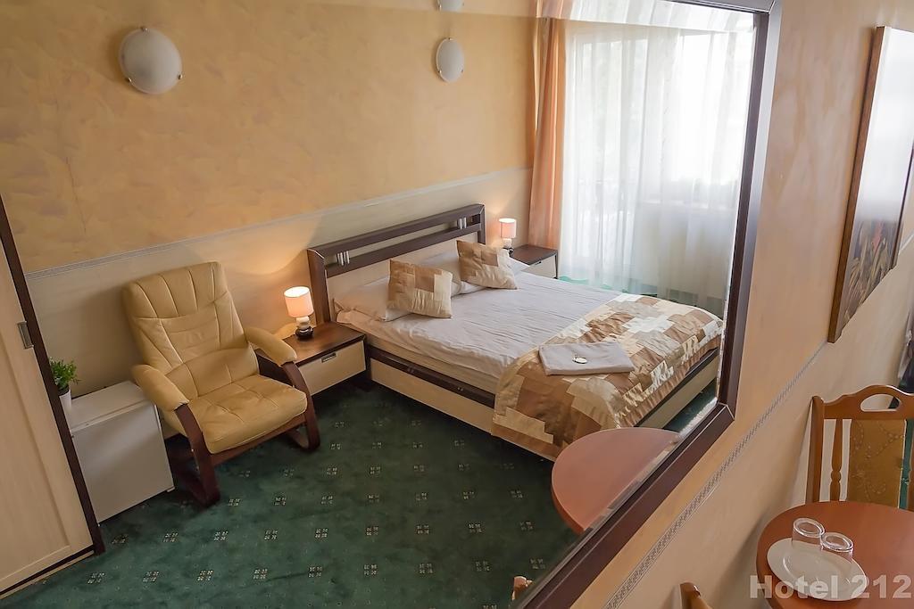 Hotel 212 Warschau Kamer foto