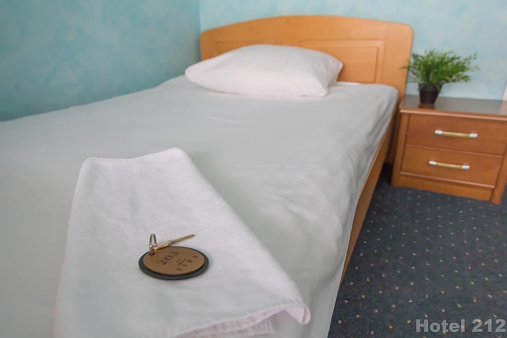 Hotel 212 Warschau Kamer foto